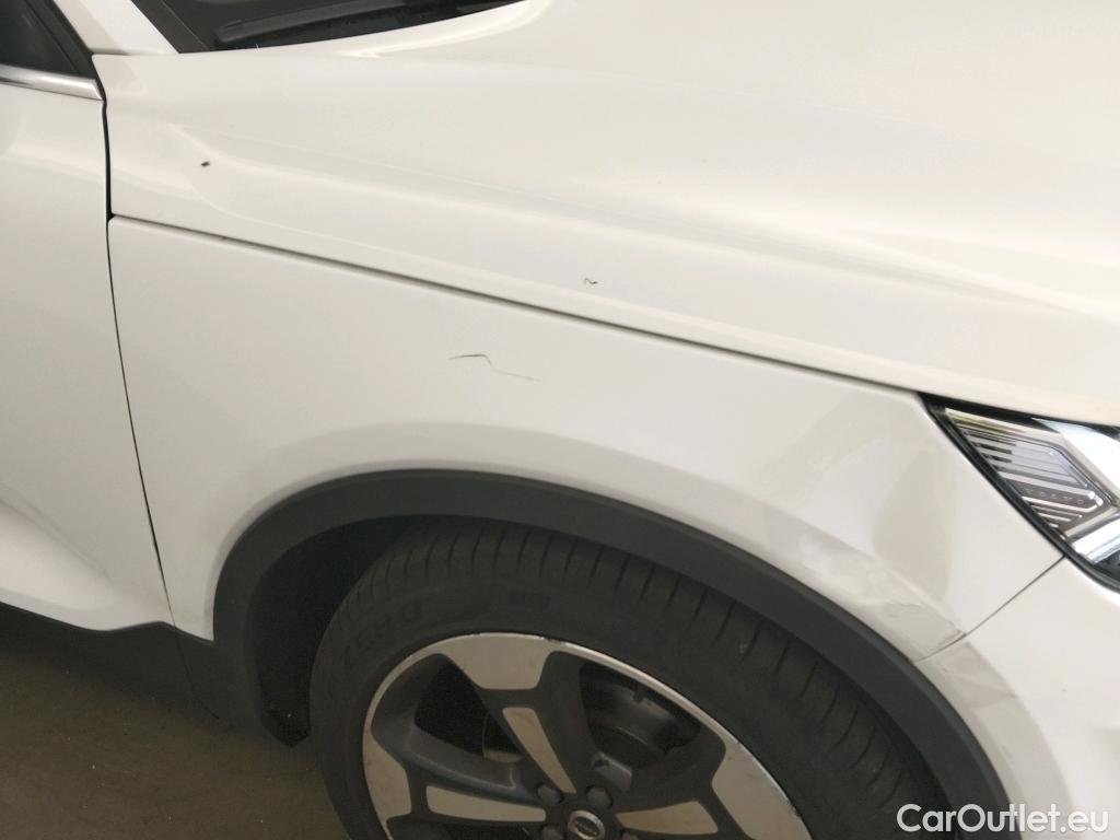  Volvo  XC 40 VOLVO XC40 / 2017 / 5P / todoterreno 2.0 B3 G Inscription Auto #3