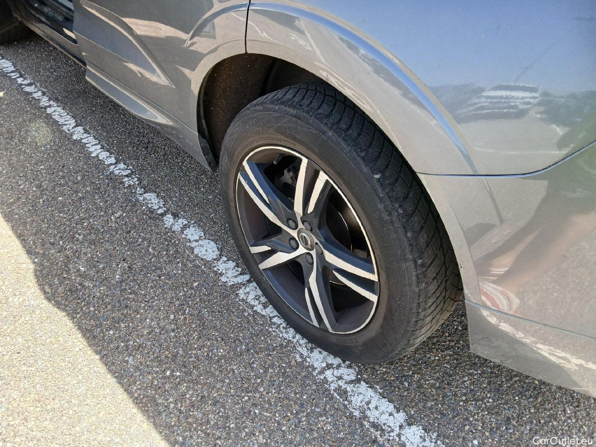  Volvo  XC60 VOLVO  / 2017 / 5P / todoterreno 2.0 B4 D AWD R-Design Auto #26