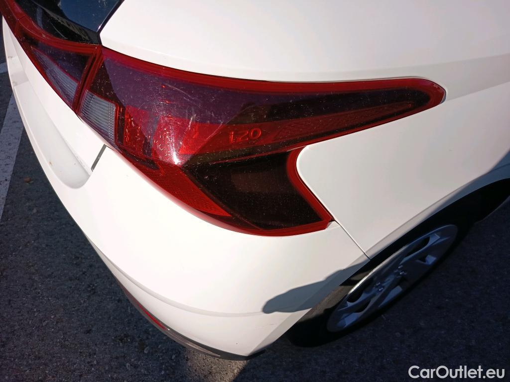  Hyundai  i20 HYUNDAI  / 2020 / 5P / berlina con portón 1.0 TGDI 74kW (100CV) 48V Essence #3