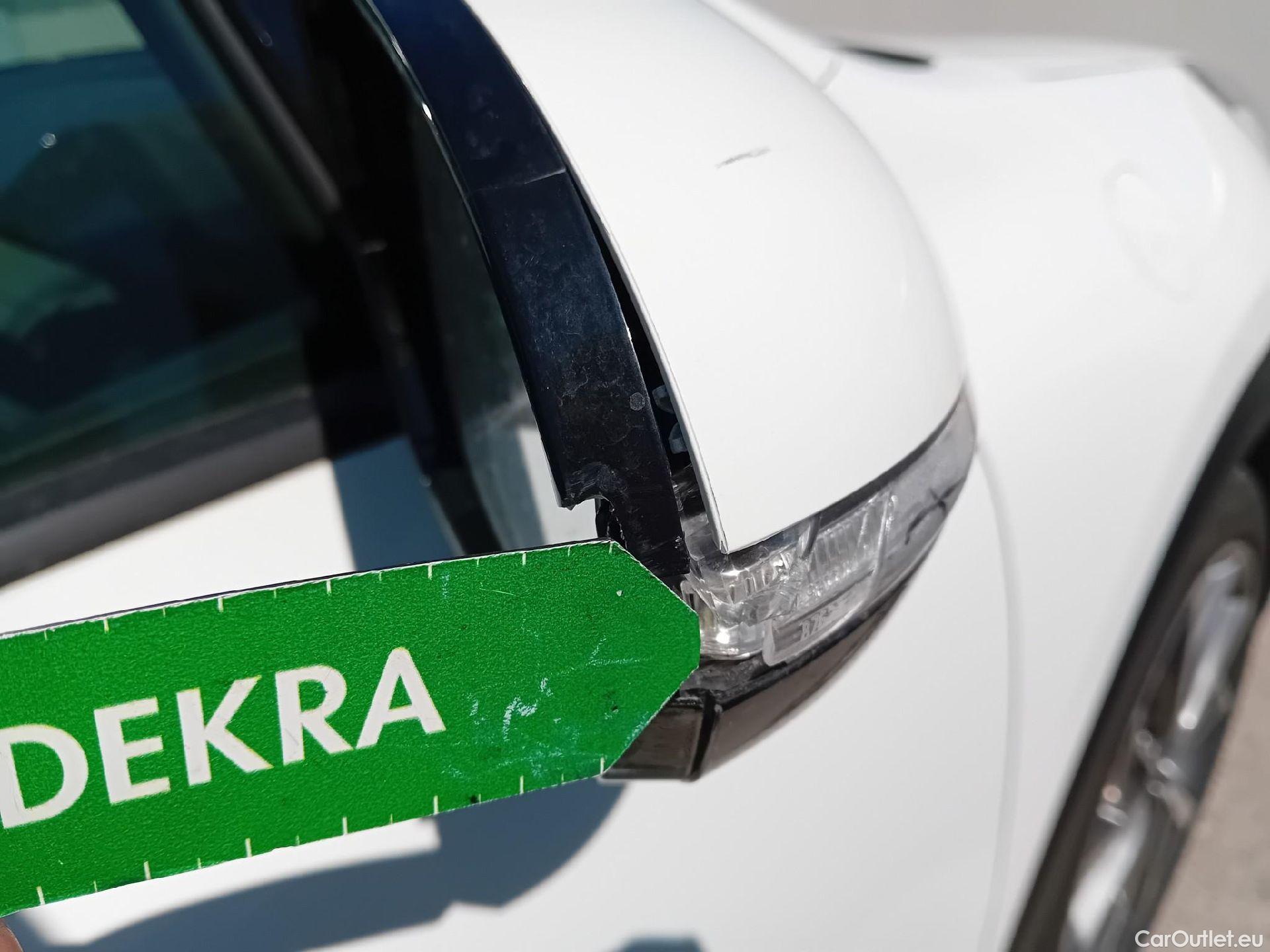  KIA  Niro KIA  / 2019 / 5P / crossover 1.6 GDi HEV 104kW (141CV) Emotion (AC) #44