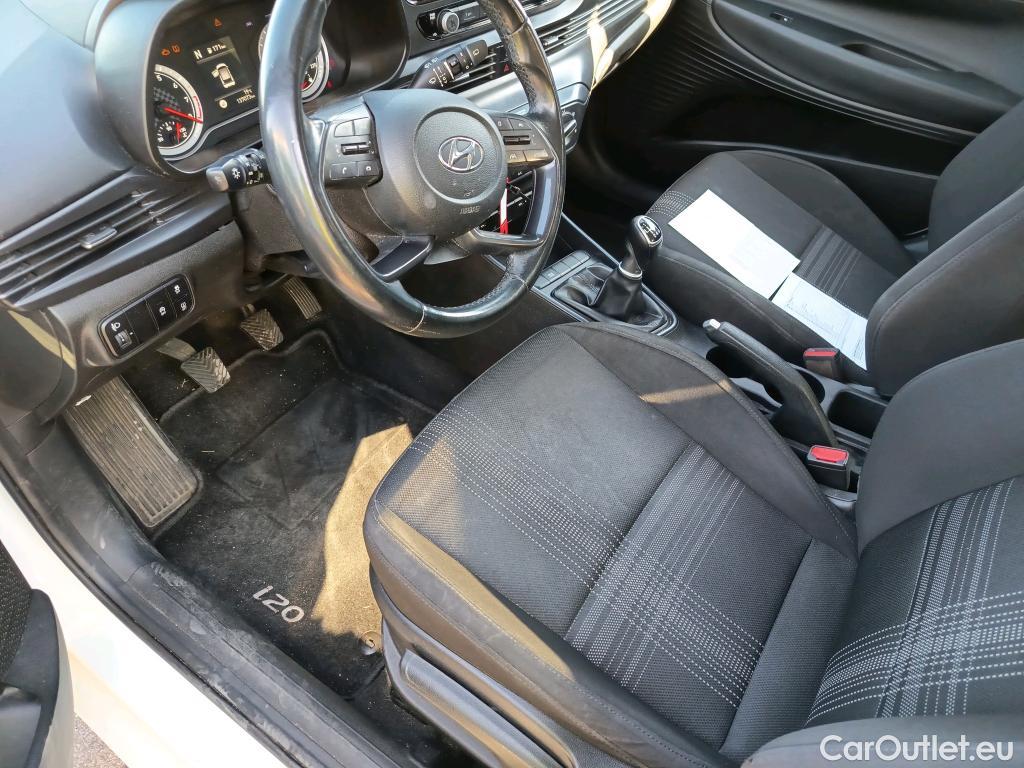  Hyundai  i20 HYUNDAI  / 2020 / 5P / berlina con portón 1.0 TGDI 74kW (100CV) 48V Essence #9