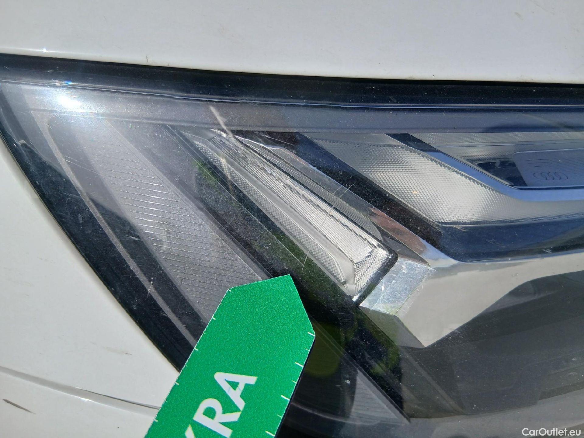  Audi  Q5 AUDI  / 2020 / 5P / todoterreno Advanced 35 TDI 120kW S tronic (AC2) #35