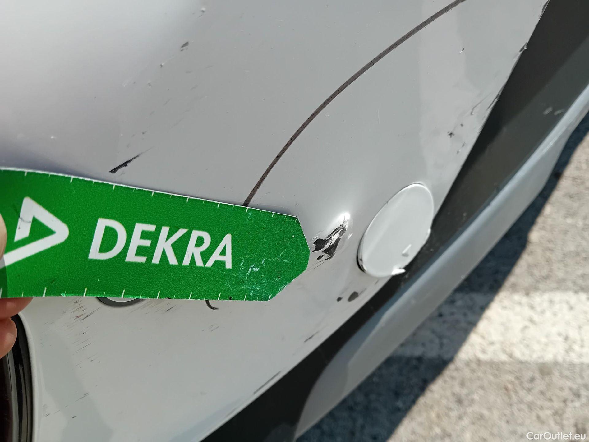  KIA  Niro KIA  / 2019 / 5P / crossover 1.6 GDi HEV 104kW (141CV) Emotion (AC) #24