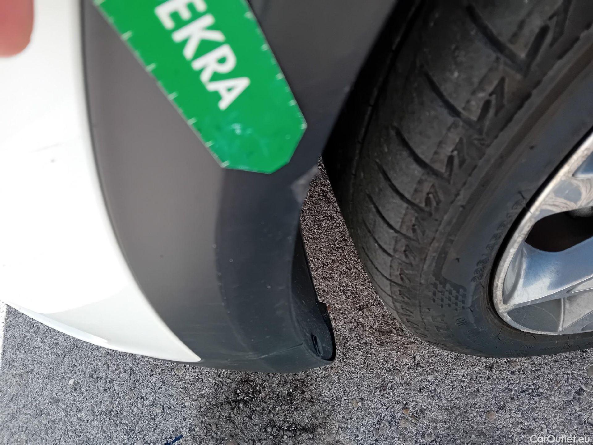  KIA  Niro KIA  / 2019 / 5P / crossover 1.6 GDi HEV 104kW (141CV) Emotion (AC) #12