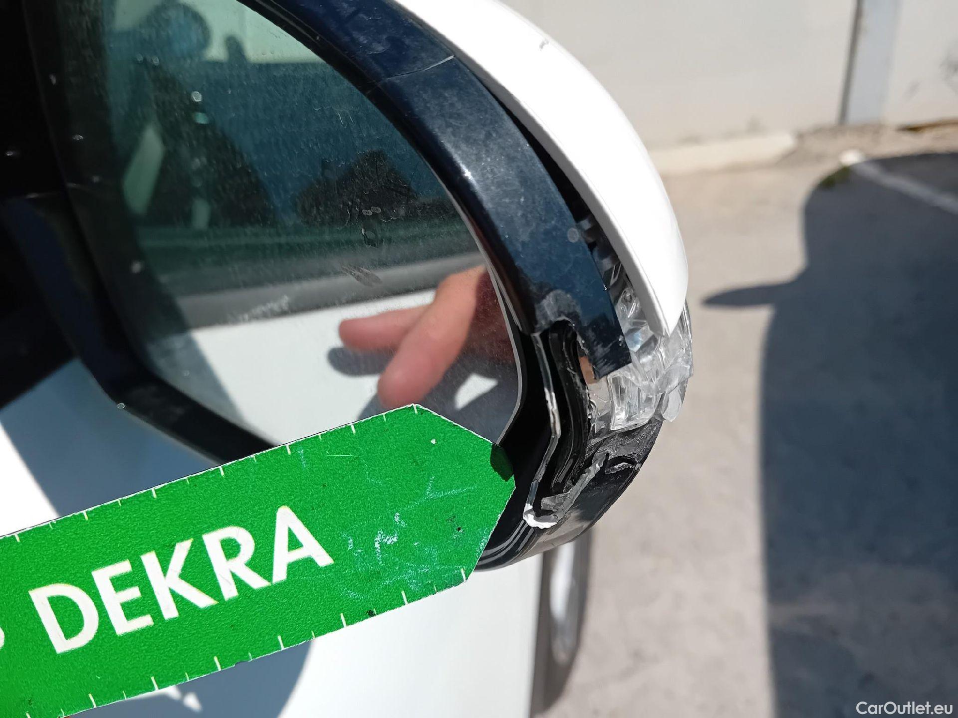  KIA  Niro KIA  / 2019 / 5P / crossover 1.6 GDi HEV 104kW (141CV) Emotion (AC) #42