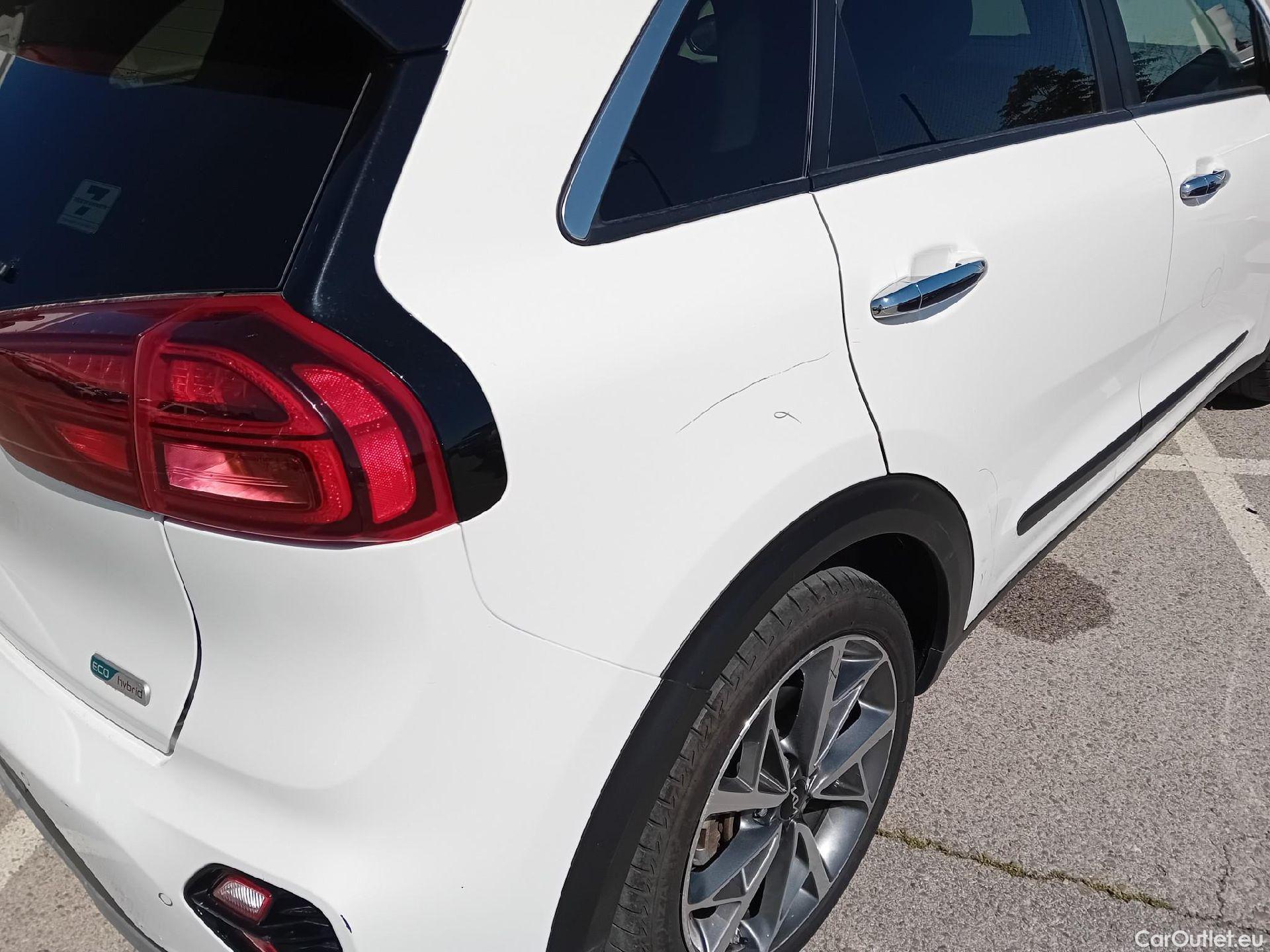  KIA  Niro KIA  / 2019 / 5P / crossover 1.6 GDi HEV 104kW (141CV) Emotion (AC) #34