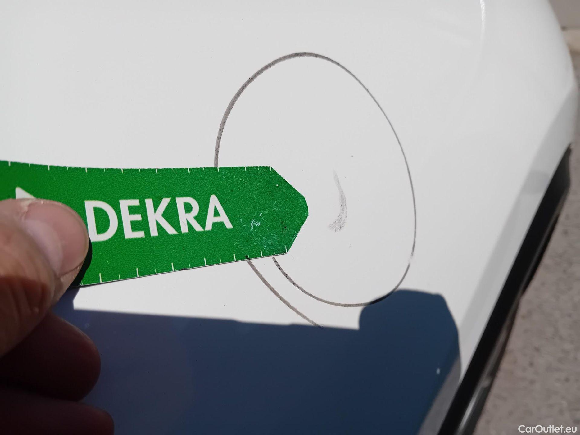  KIA  Niro KIA  / 2019 / 5P / crossover 1.6 GDi HEV 104kW (141CV) Emotion (AC) #45