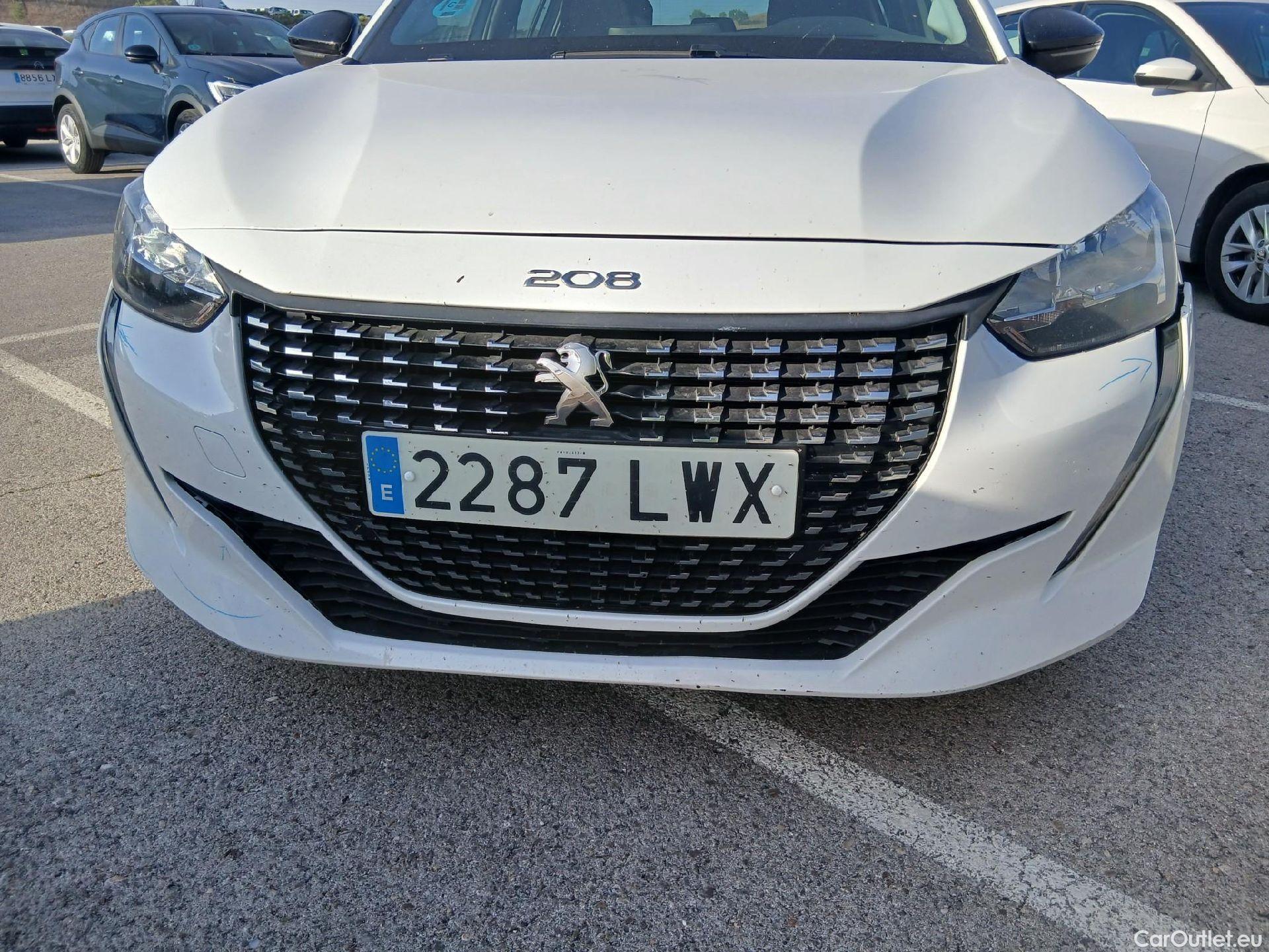  Peugeot  208 PEUGEOT  / 2019 / 5P / berlina con portón BlueHDi 73kW (100CV) Active #4