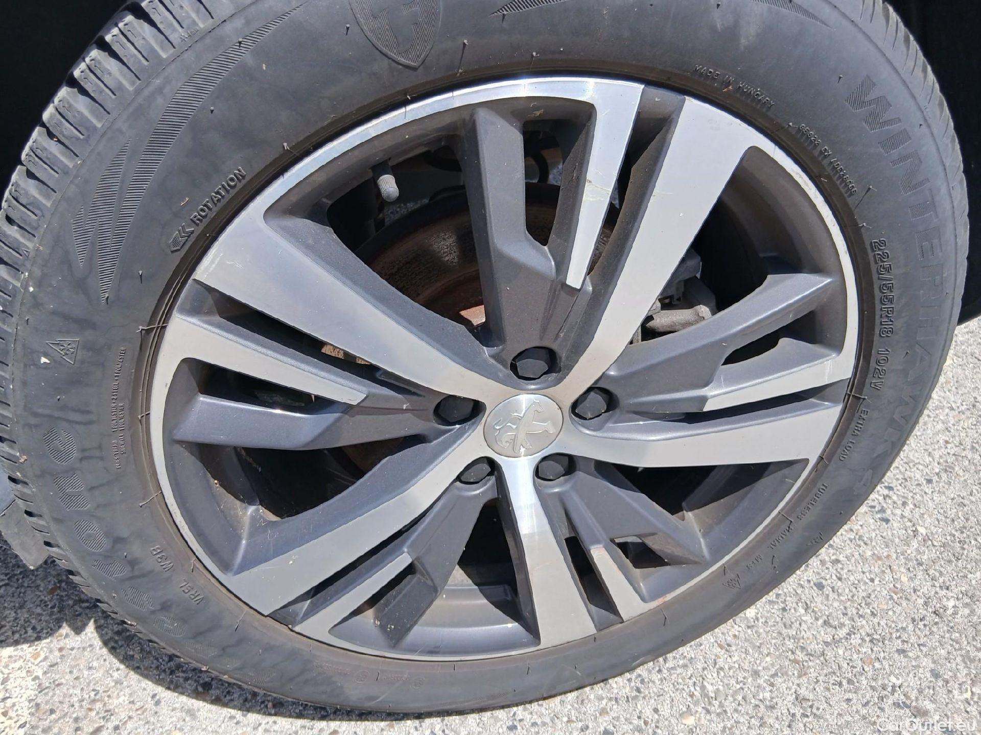  Peugeot  3008  Allure Pack 1.5 HDi 130CV AT8 E6d #24