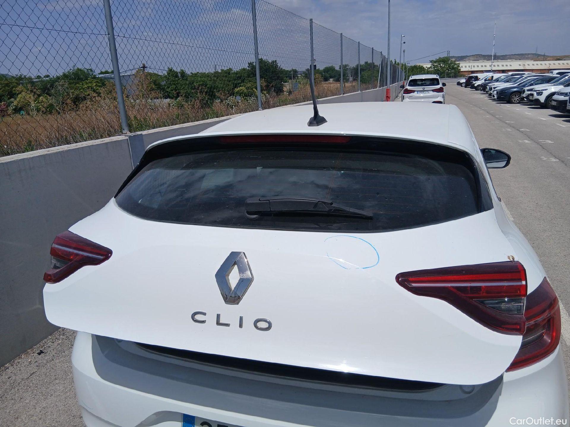  Renault  Clio RENAULT  / 2019 / 5P / berlina con portón Equilibre Blue dCi 74kW (100CV) #18
