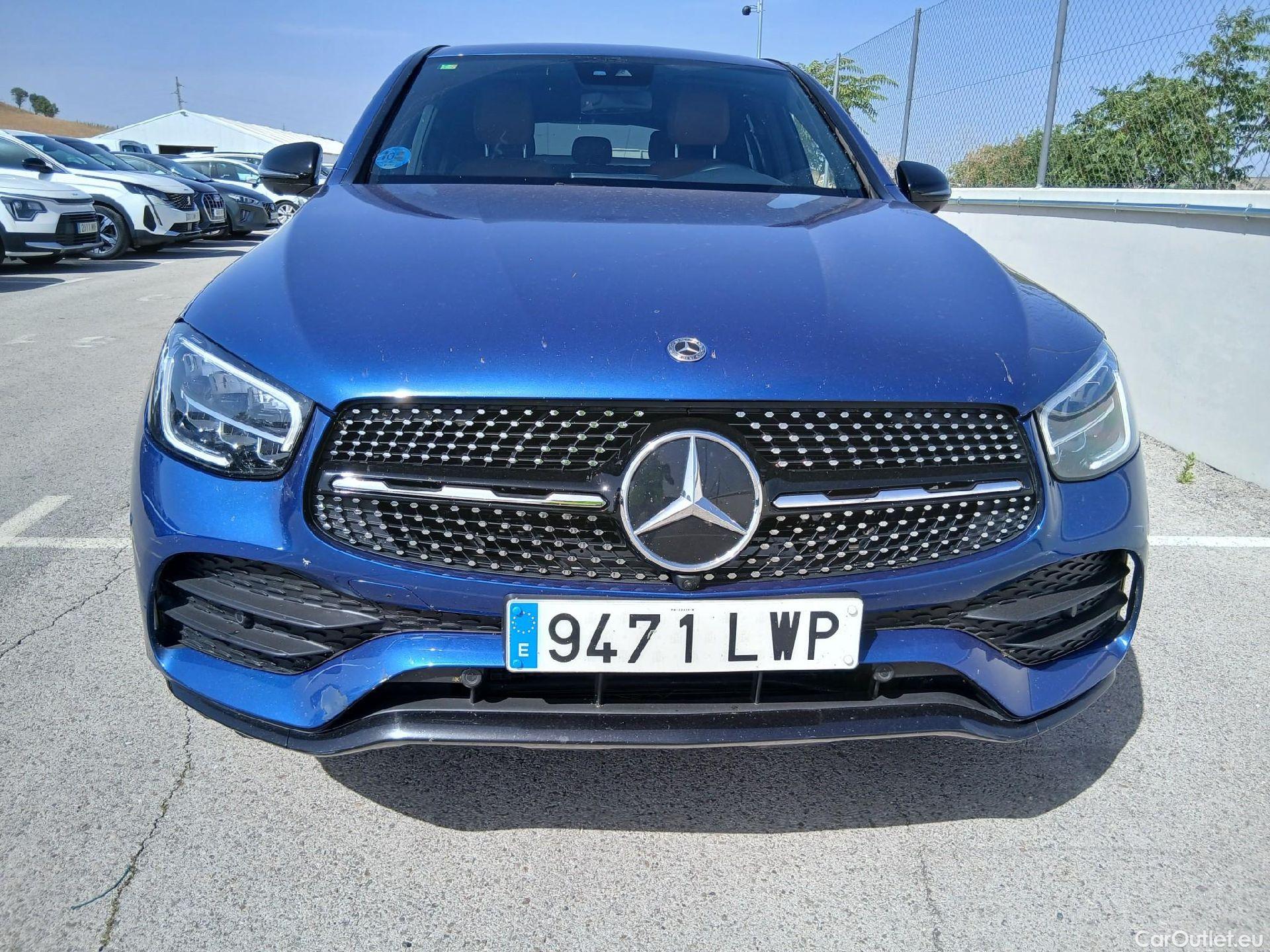  Mercedes  G-Klasee MERCEDES-BENZ GLC Coupé / 2019 / 5P / coupé GLC 300 de 4MATIC #4