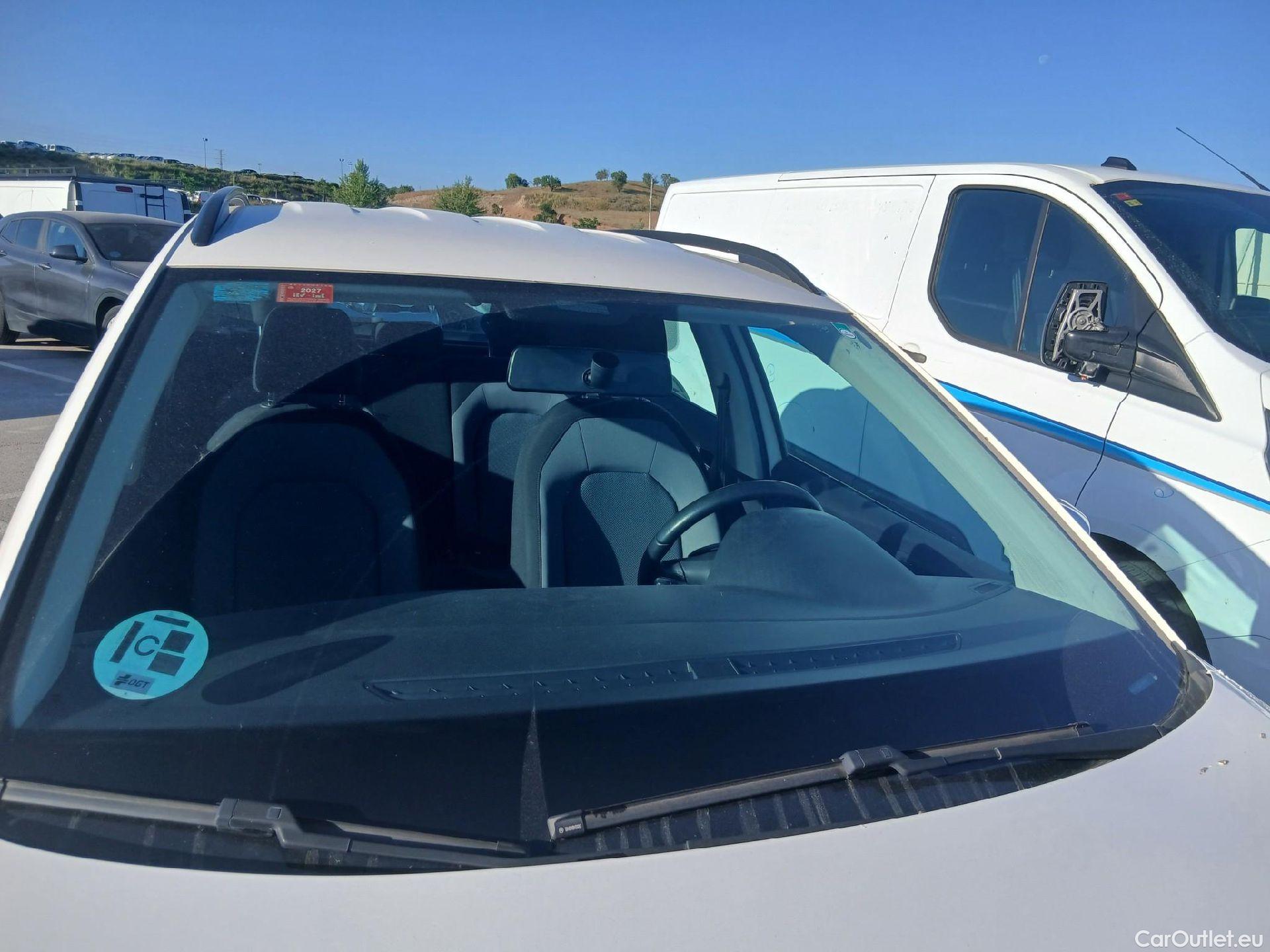 Seat  Arona SEAT  / 5P / 1.6 TDI 115 CV Style Ecomotive #8
