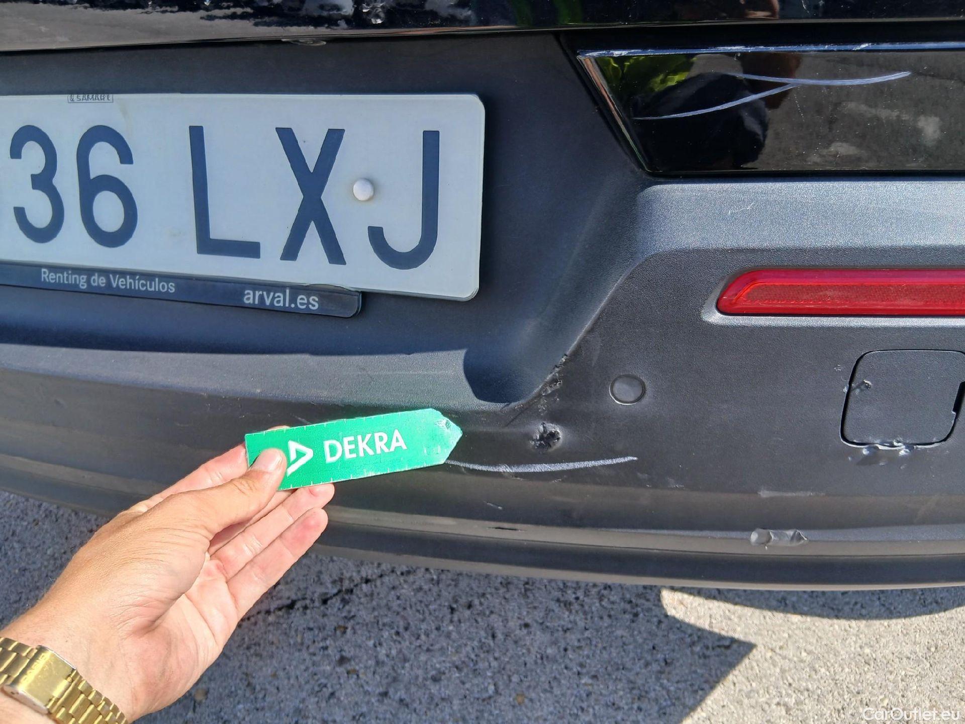  Volvo  XC 40 VOLVO XC40 / 2017 / 5P / todoterreno 1.5 T2 Momentum Core Auto #27