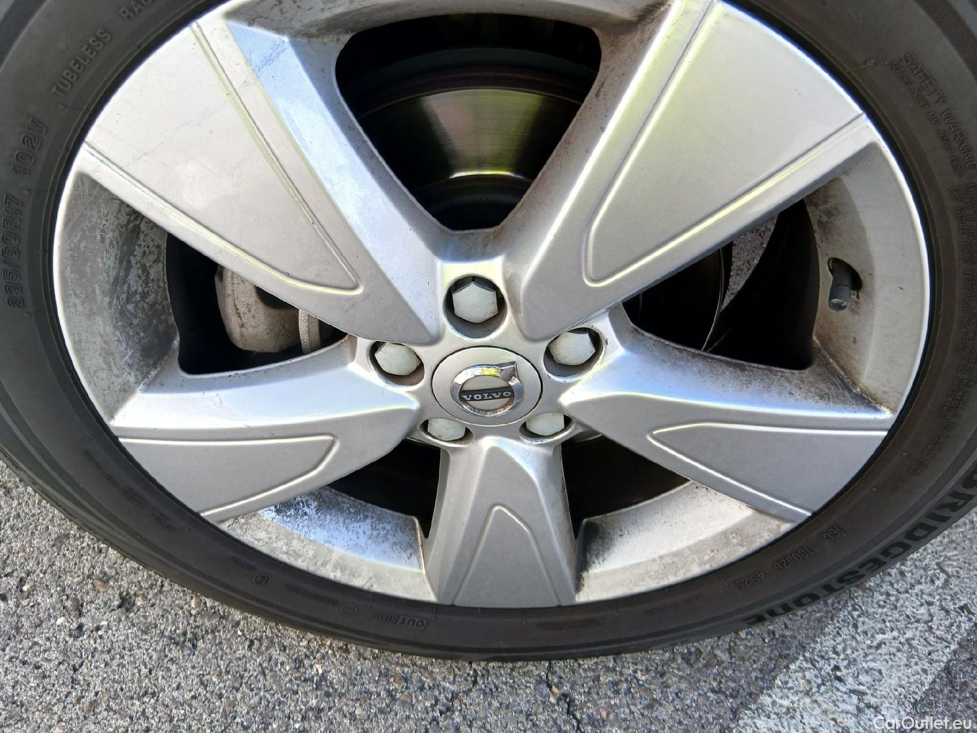  Volvo  XC 40 VOLVO XC40 / 2017 / 5P / todoterreno 1.5 T2 Momentum Core Auto #10
