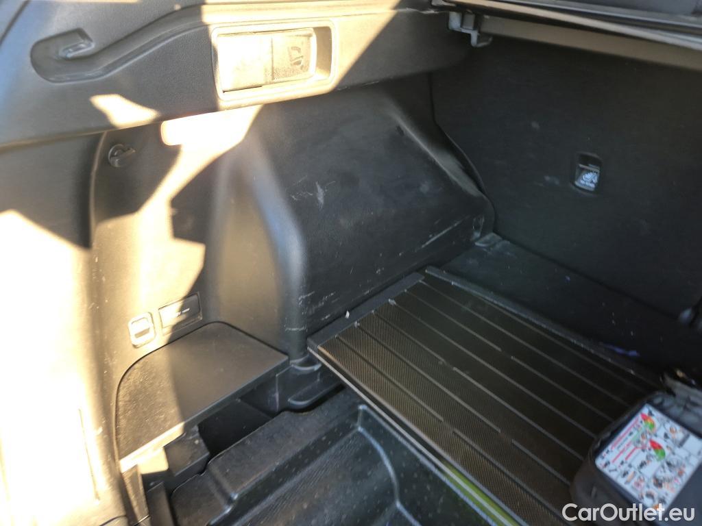  Hyundai  Tucson HYUNDAI  / 2020 / 5P / todoterreno 1.6 TGDI 169kW HEV Tecno Auto 2C #7