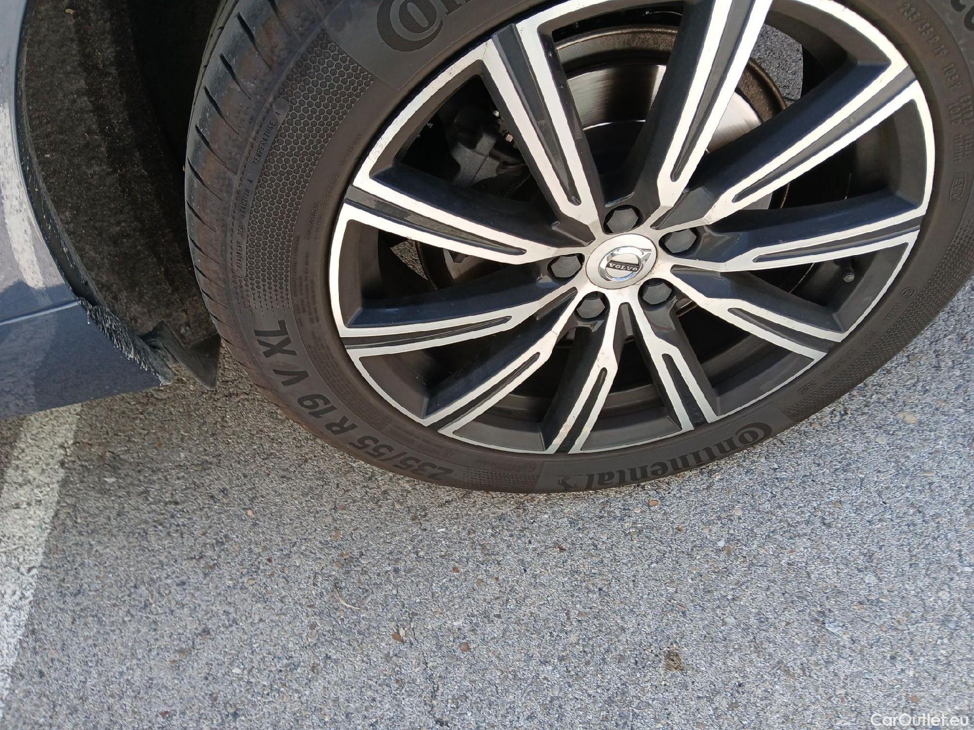  Volvo  XC60 VOLVO  / 2017 / 5P / todoterreno 2.0 T6 AWD Recharge Inscription Auto #16