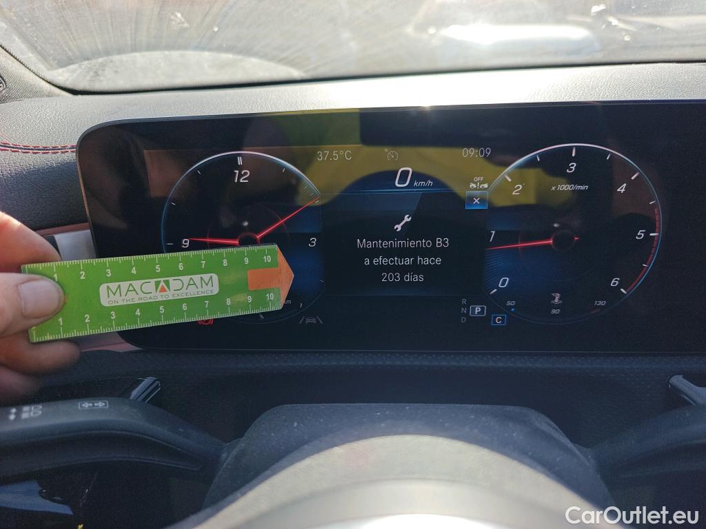  Mercedes  CLA-Klasse MERCEDES-BENZ CLA / 2019 / 4P / coupé CLA 200 D DCT #28