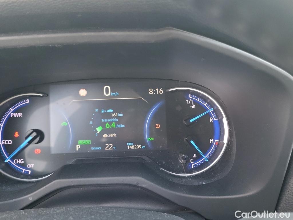  Toyota  RAV4 TOYOTA  / 2018 / 5P / todoterreno 2.5l 220H Luxury #17
