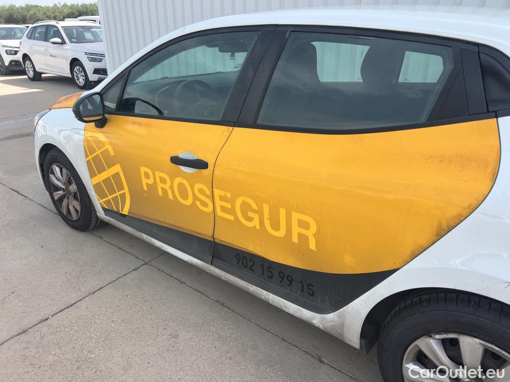  Renault  Clio RENAULT  / 2019 / 5P / berlina con portón Business Blue dCi 63 kW (85CV) #8