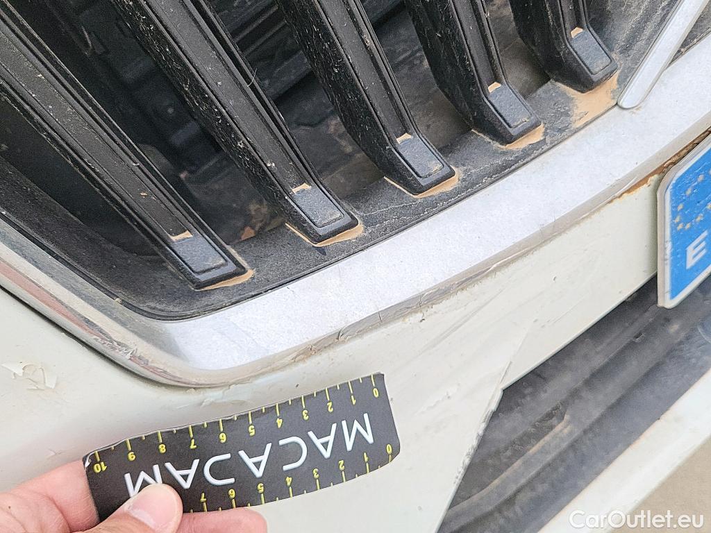  Volvo  XC60 VOLVO  / 2017 / 5P / todoterreno 2.0 B4 D Momentum Pro Auto #19