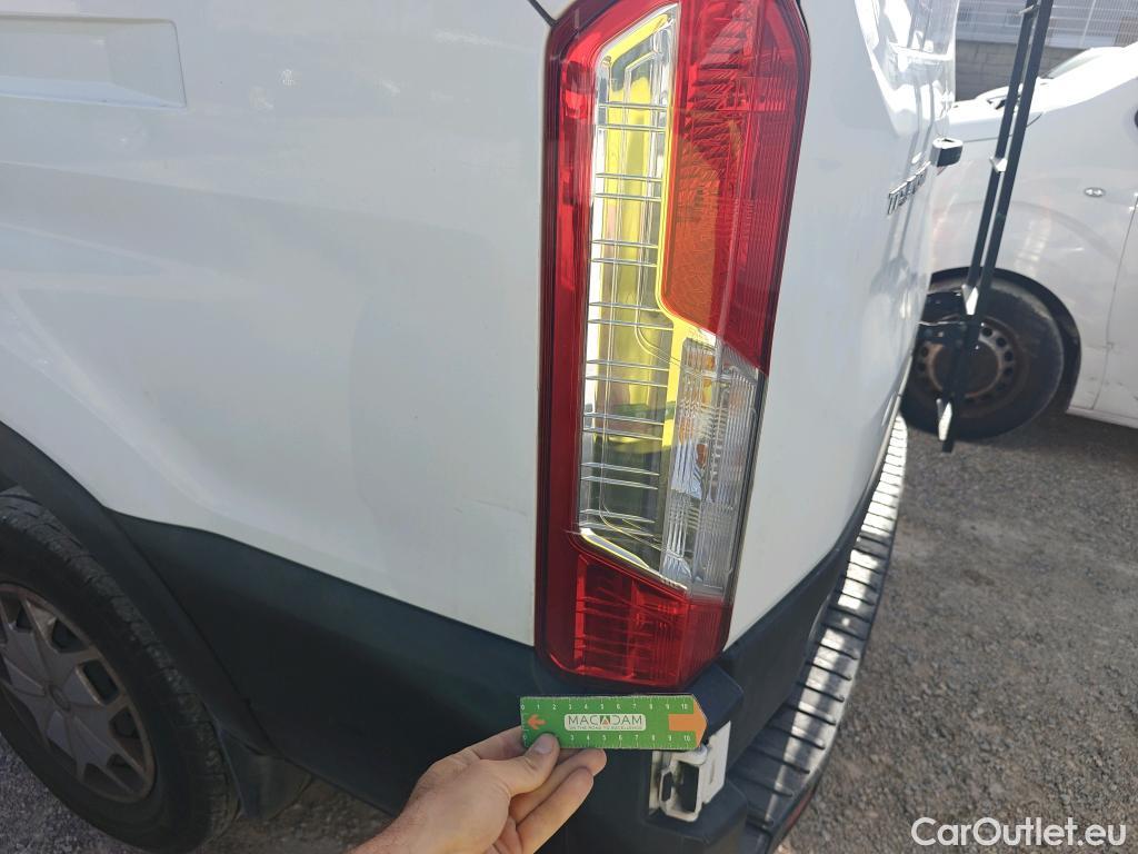  Ford  Transit FORD  / 2013 / 4P / furgón 350 96kW L3H2 Van Trend FWD #59