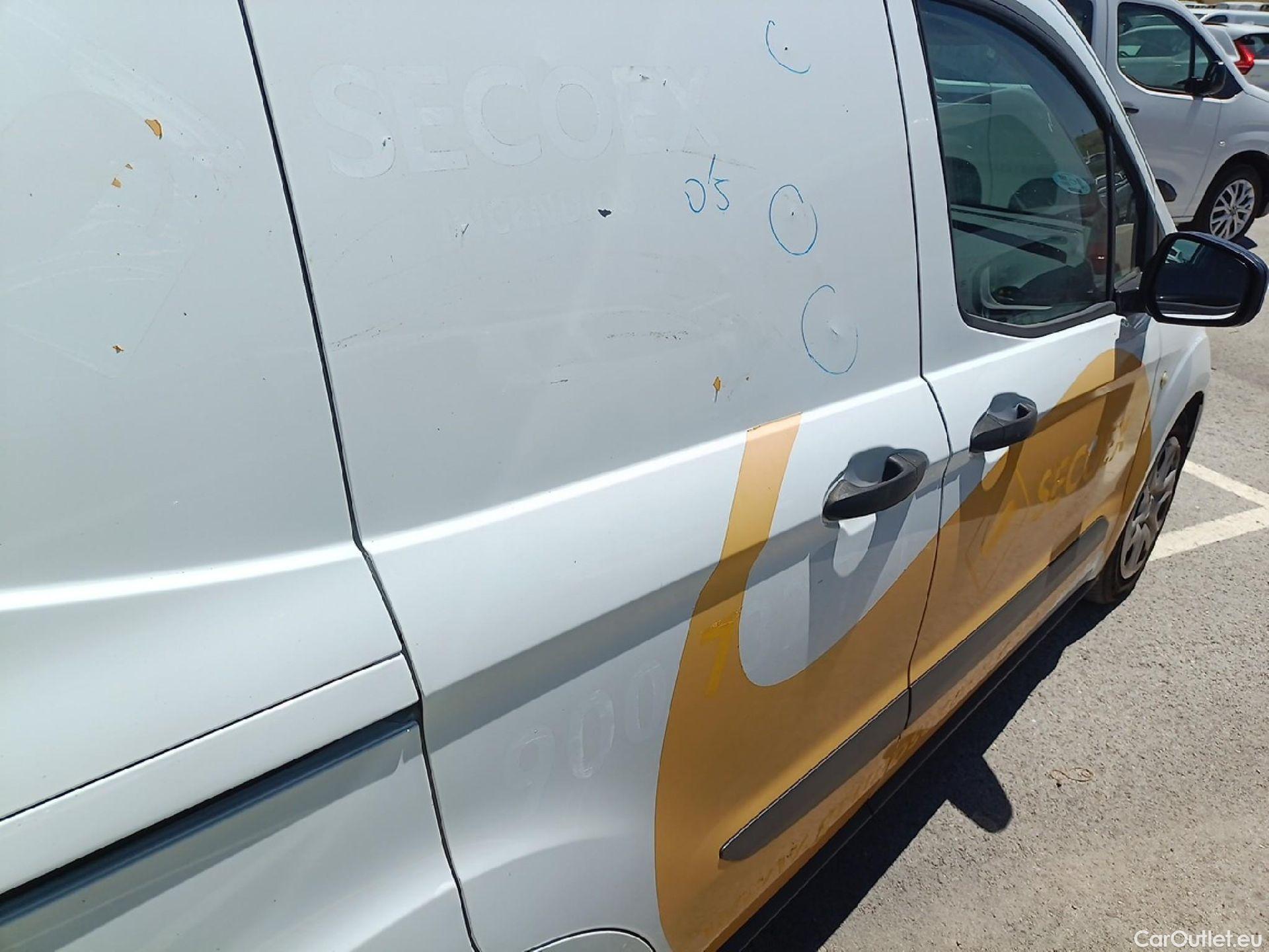  Ford  Transit FORD  Courier/2014/4P/furgón der.turis Van 1.5 TDCi 56kW Trend #35