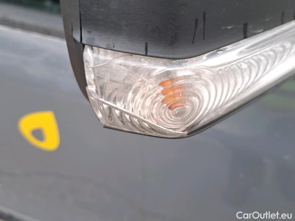  Fiat  Doblo FIAT Doblò Cargo/2015/3P/furgón derivado de turismo Cargo Base Plus 1.3 Mjet 59kW (80CV) #28