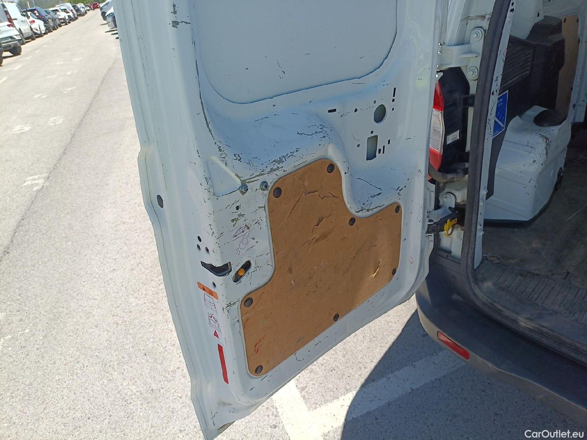  Ford  Transit FORD  Courier/2014/4P/furgón der.turis Van 1.5 TDCi 56kW Trend #7