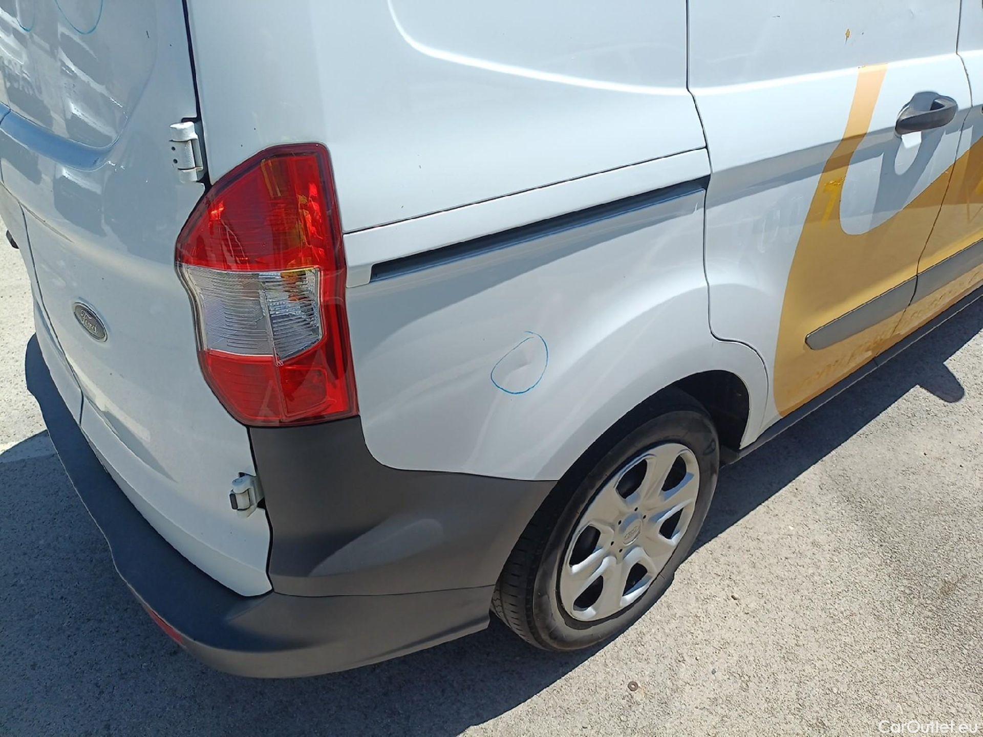  Ford  Transit FORD  Courier/2014/4P/furgón der.turis Van 1.5 TDCi 56kW Trend #33