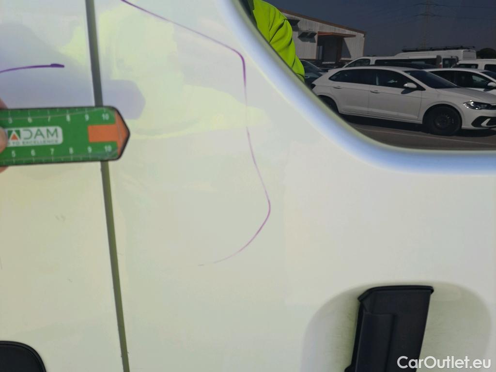  Nissan  NV200 NISSAN  / 2009 / 5P / combi Combi 5 1.5dCi 66kW (90CV) COMFORT Portó #11