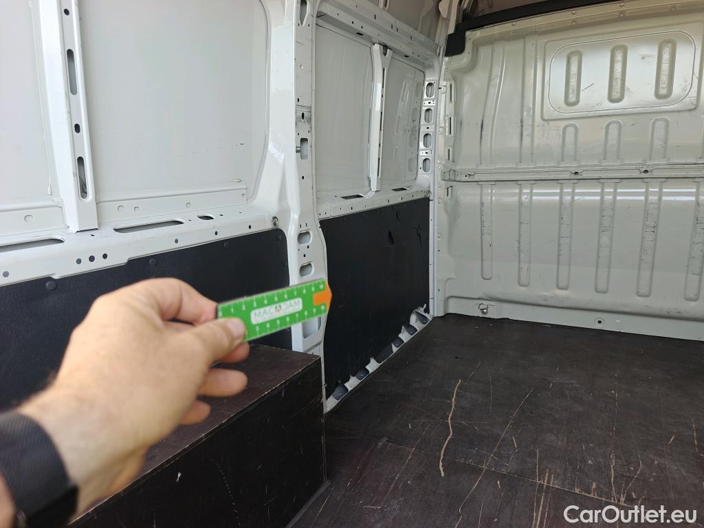  Opel  Movano OPEL  / 2021 / 4P / furgón  F2ML Furgón Base L2H2 3.5T 2.2 BlueHDi #37