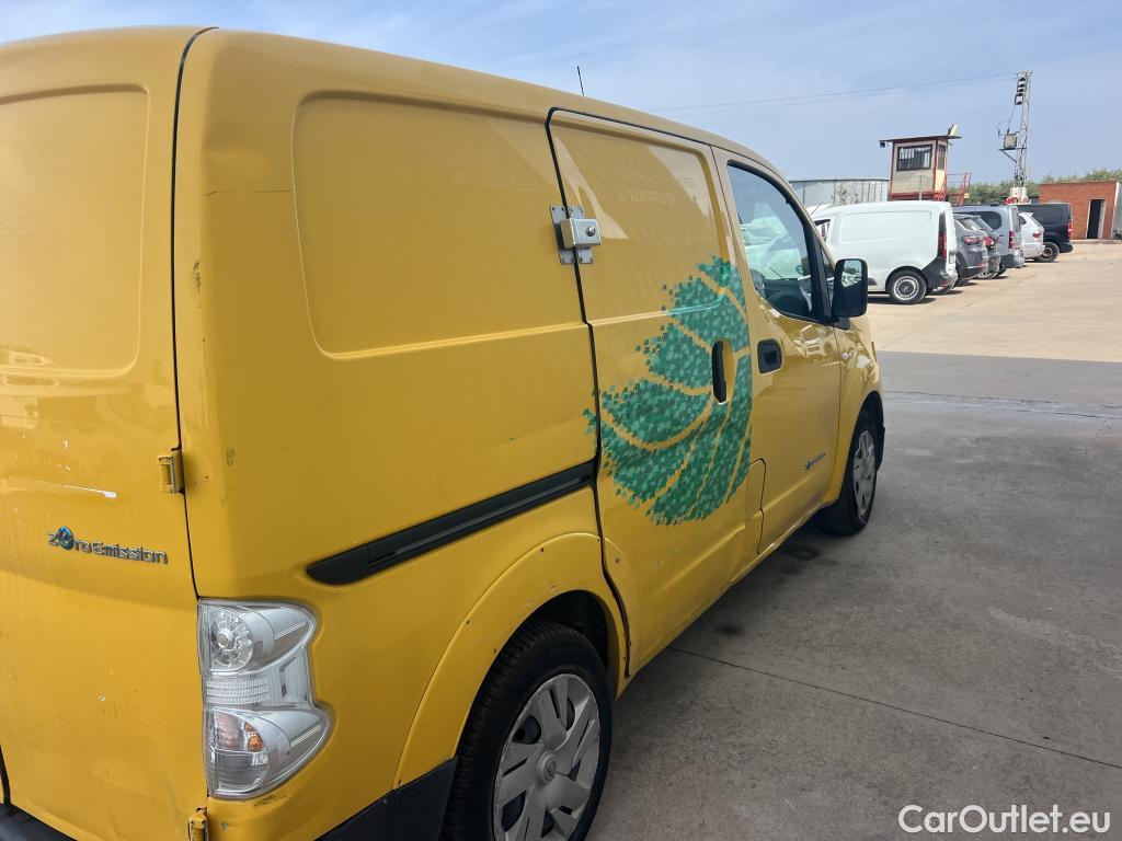  Nissan  NV200 NISSAN e- / 2009 / 4P / furgón Furgón 4p 40 kWh PROFESIONAL #27