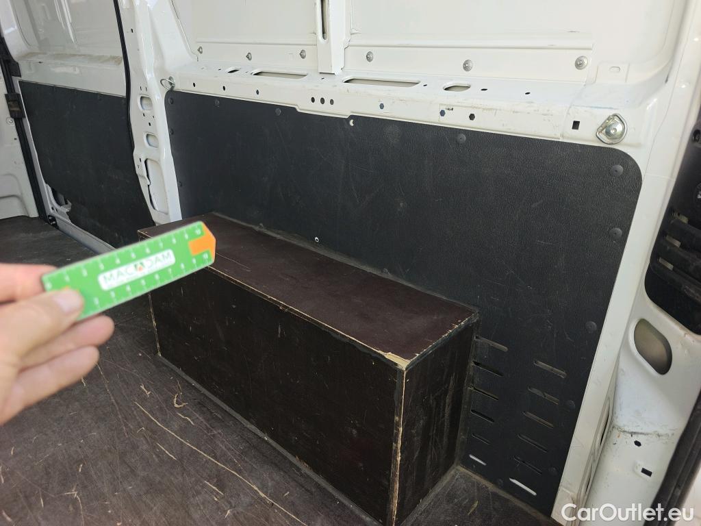  Opel  Movano OPEL  / 2021 / 4P / furgón  F2ML Furgón Base L2H2 3.5T 2.2 BlueHDi #51