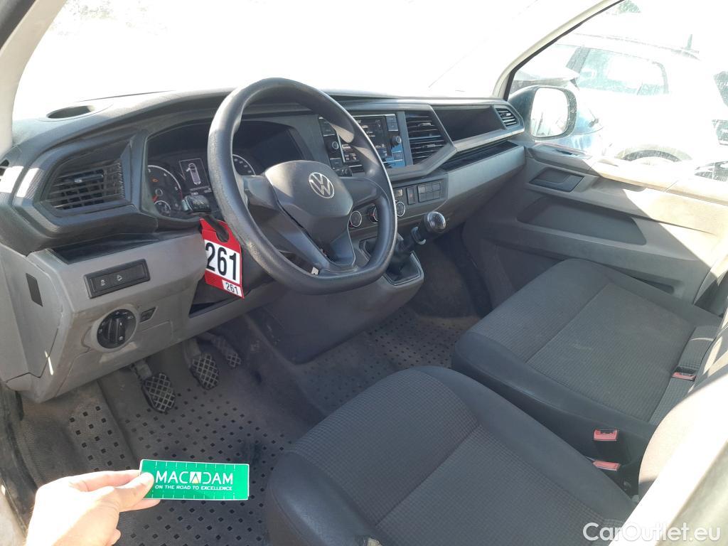  Land Rover  Discovery VOLKSWAGEN Transporter / 2020 / 4P / furgón Furgón Corto TN 2.0 TDI 110kW 4MO #43