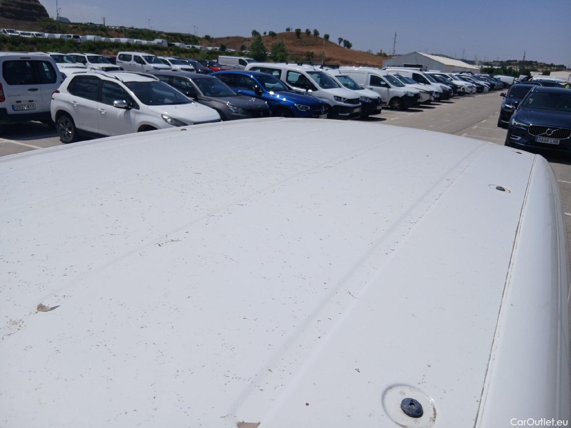  Volkswagen  Caddy VOLKSWAGEN  / 2015 / 4P / combi Business Profesional Kombi 1.4 TGI 81kW #8