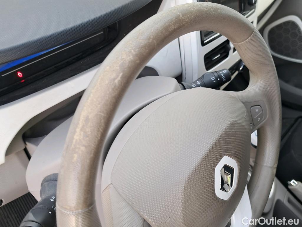 Renault  Zoe RENAULT  VU 5P 1G BERLINA COMERCIAL Entry Flexi #26