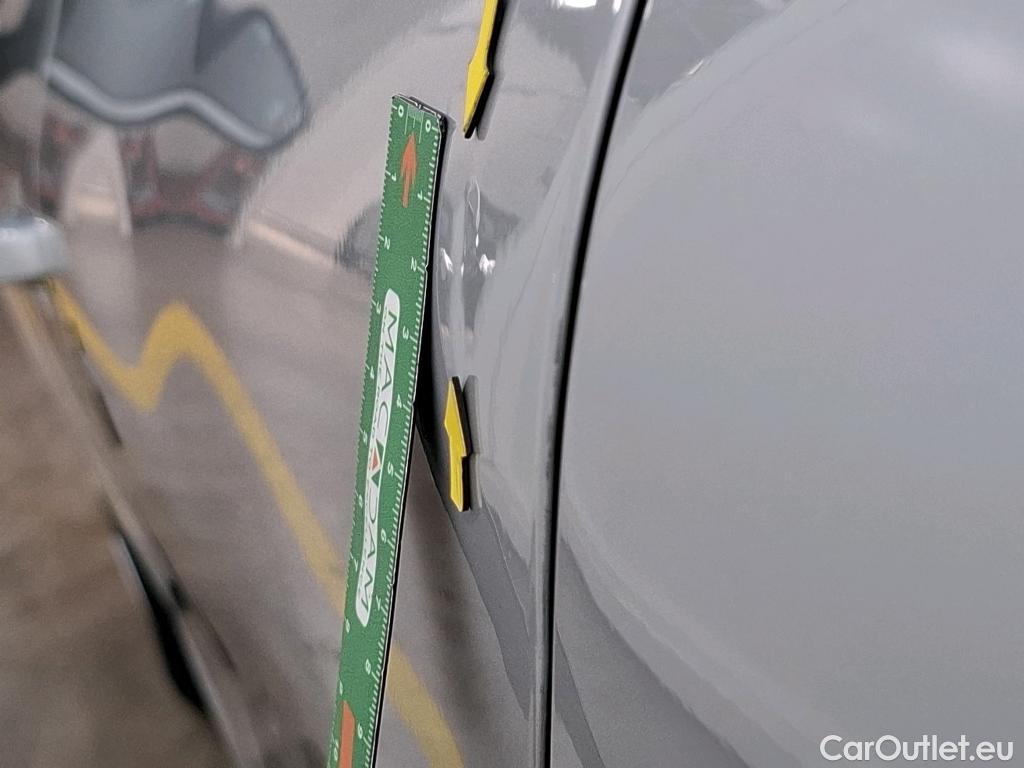  Renault  Clio  V Business 1.6 E-TECH Hybrid 140CV BVA6 E6d #37