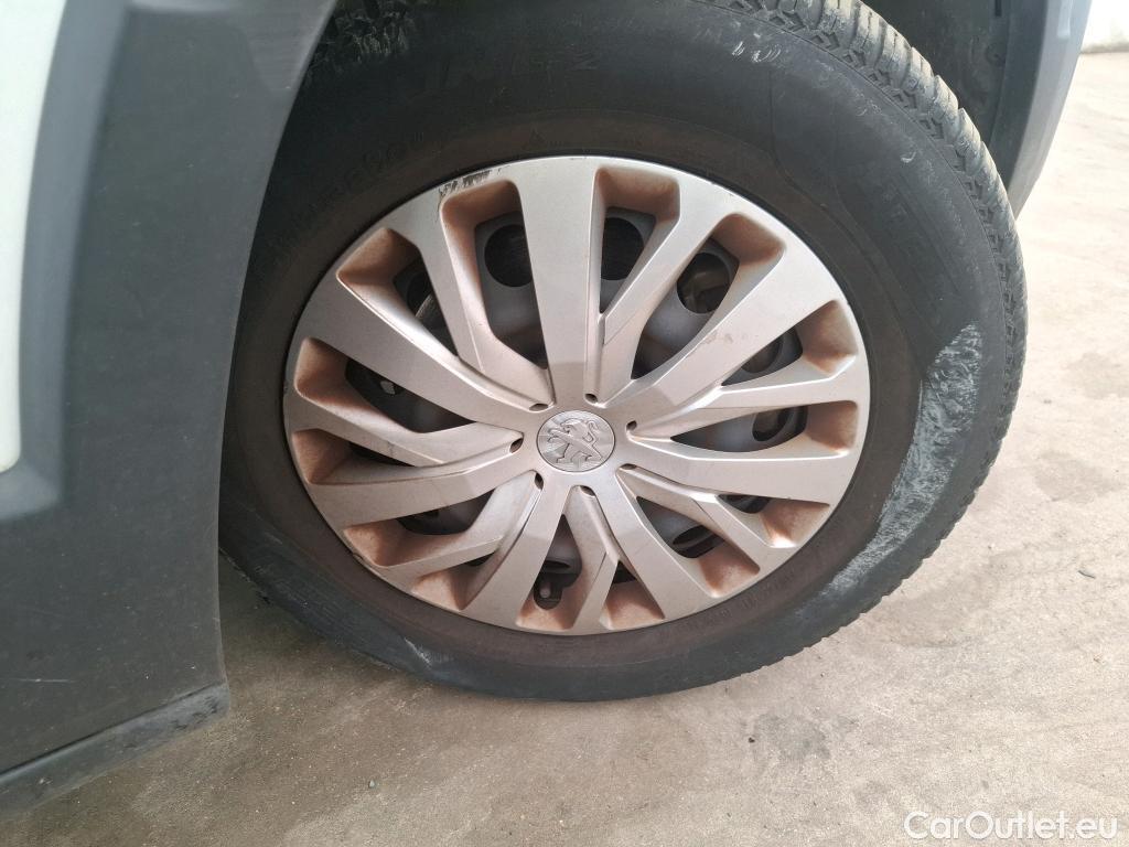  Peugeot  RIFTER  Active L1 1.2 PureTech #54