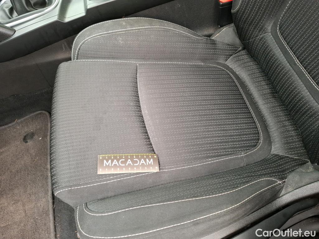  Renault  Megane  IV Berline 5pt. Business 1.3 TCe 115CV BVM6 E6dT #26