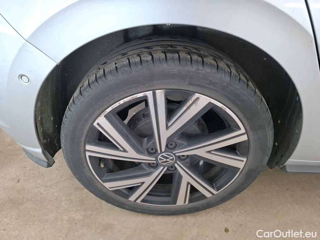  Volkswagen  Polo  VI R-Line 1.0 TSI 95CV BVA7 E6d #5