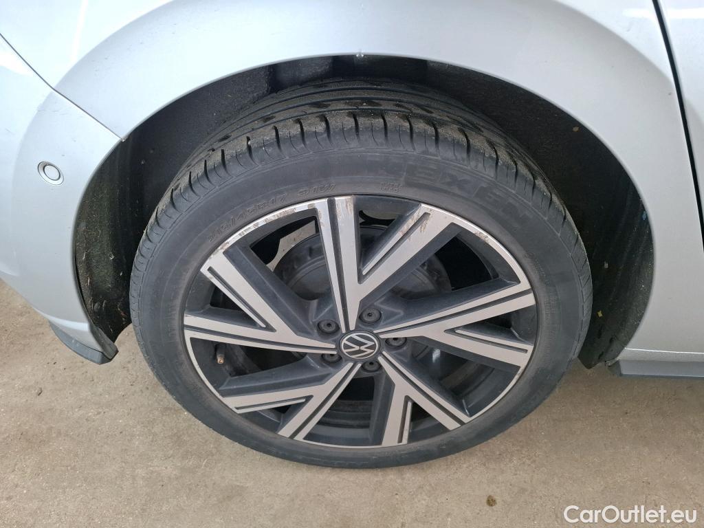  Volkswagen  Polo  VI R-Line 1.0 TSI 95CV BVA7 E6d #1
