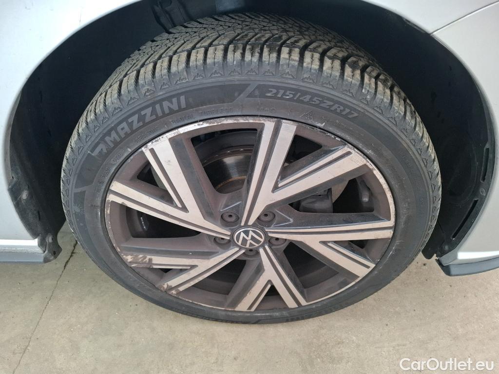  Volkswagen  Polo  VI R-Line 1.0 TSI 95CV BVA7 E6d #10