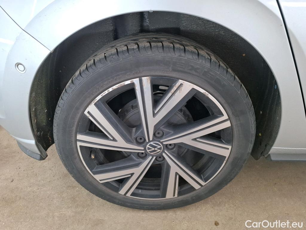 Volkswagen  Polo  VI R-Line 1.0 TSI 95CV BVA7 E6d #6