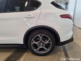  Alfa Romeo   STELVIO ALFA ROMEO / 2017 / 5P / SUV 2.2 TD 190 CV SPRINT AT8 Q4 #21