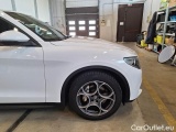  Alfa Romeo   STELVIO ALFA ROMEO / 2017 / 5P / SUV 2.2 TD 190 CV SPRINT AT8 Q4 #33
