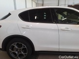  Alfa Romeo   STELVIO ALFA ROMEO / 2017 / 5P / SUV 2.2 TD 190 CV SPRINT AT8 Q4 #40