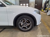  Alfa Romeo   STELVIO ALFA ROMEO / 2017 / 5P / SUV 2.2 TD 190 CV SPRINT AT8 Q4 #71