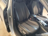  Peugeot  2008 PEUGEOT  / 2019 / 5P / CROSSOVER BLUEHDI 130 EAT8 ALLURE S/S AUT. #141