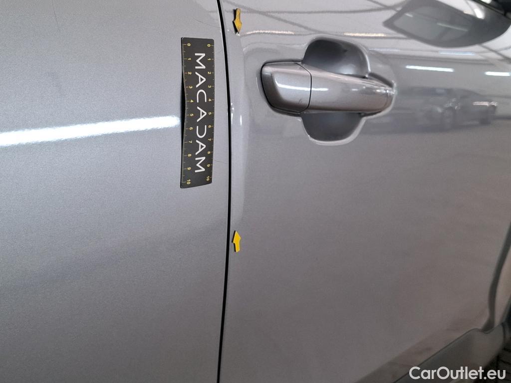  Citroen  C4  Berline Shine 1.2 PureTech 130CV BVA8 E6d #7
