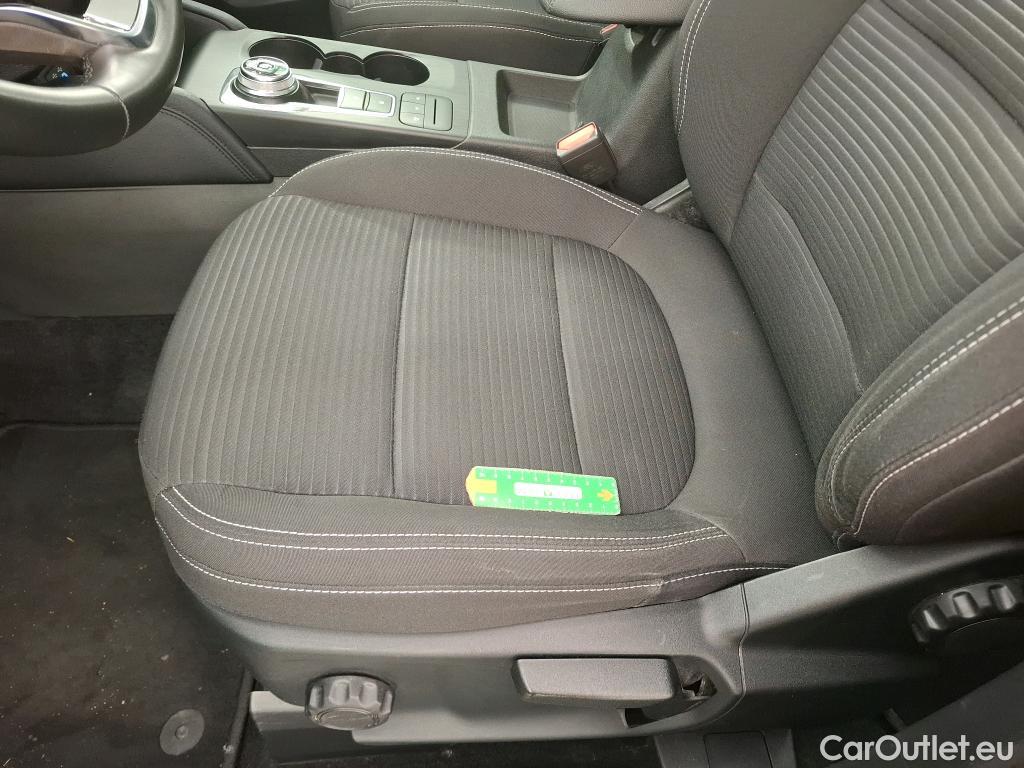  Ford  Kuga FORD  / 2019 / 5P / SUV 2.5 Dur 225 hybrid PHEV Pshift Titanium #13